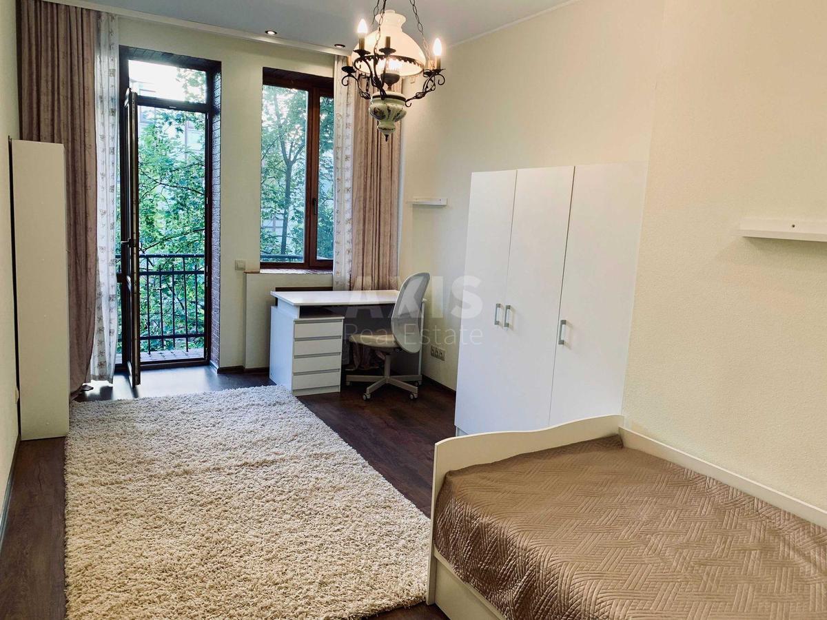 3k apartment vul. Zolotovorits'ka 49