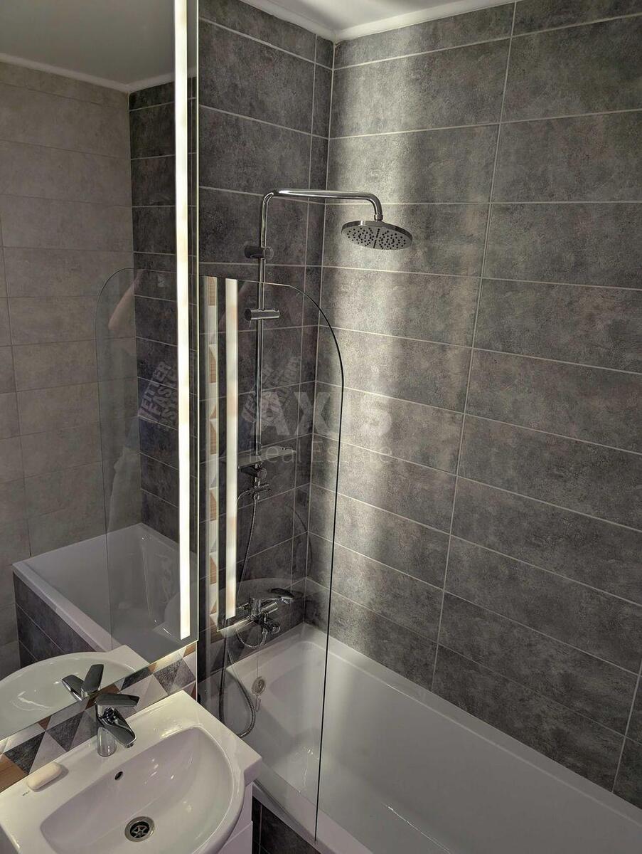1k apartment pr-t Peremogy 676