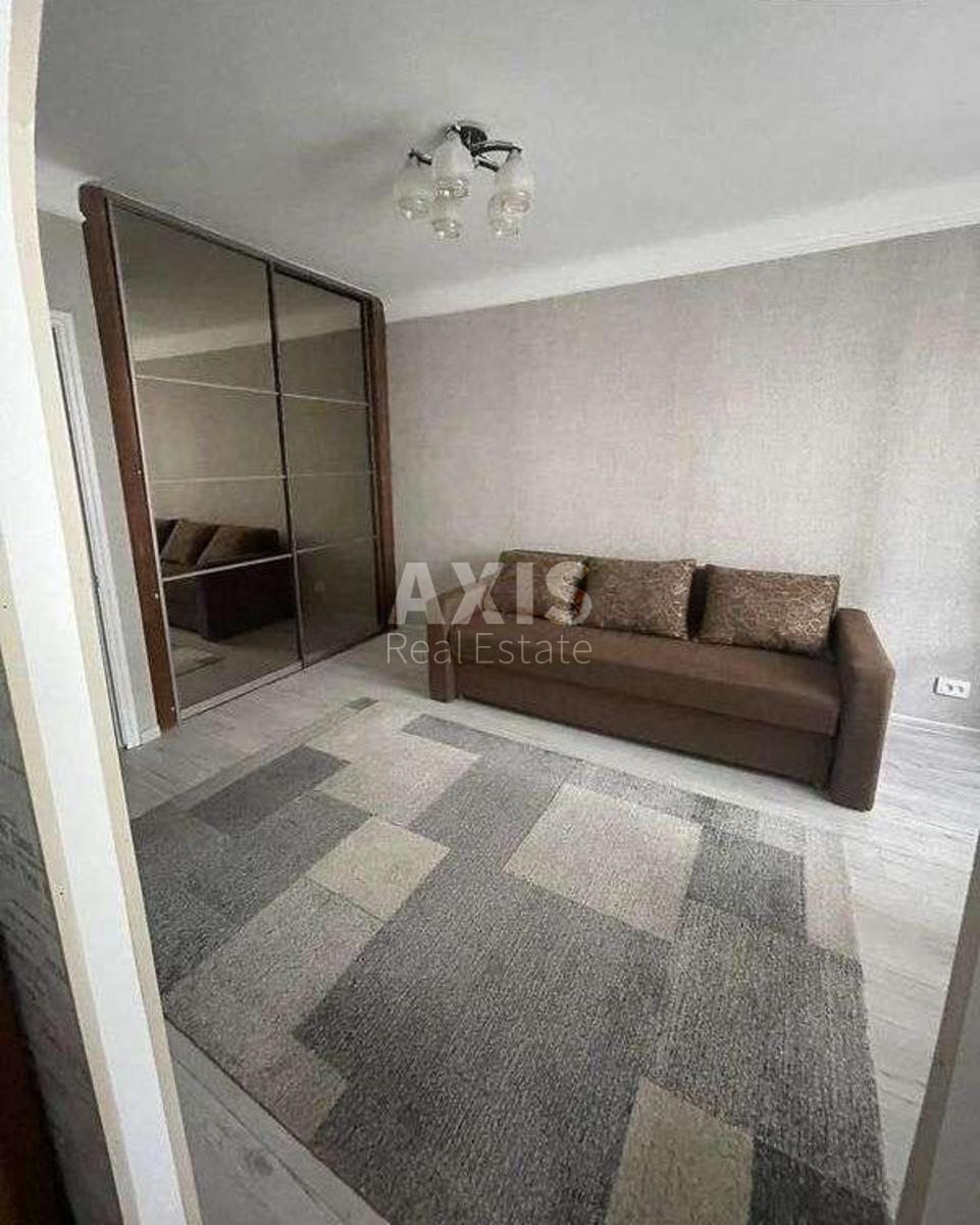 1k apartment vul. Naberezhno-Hreshhatyc'ka 35323171