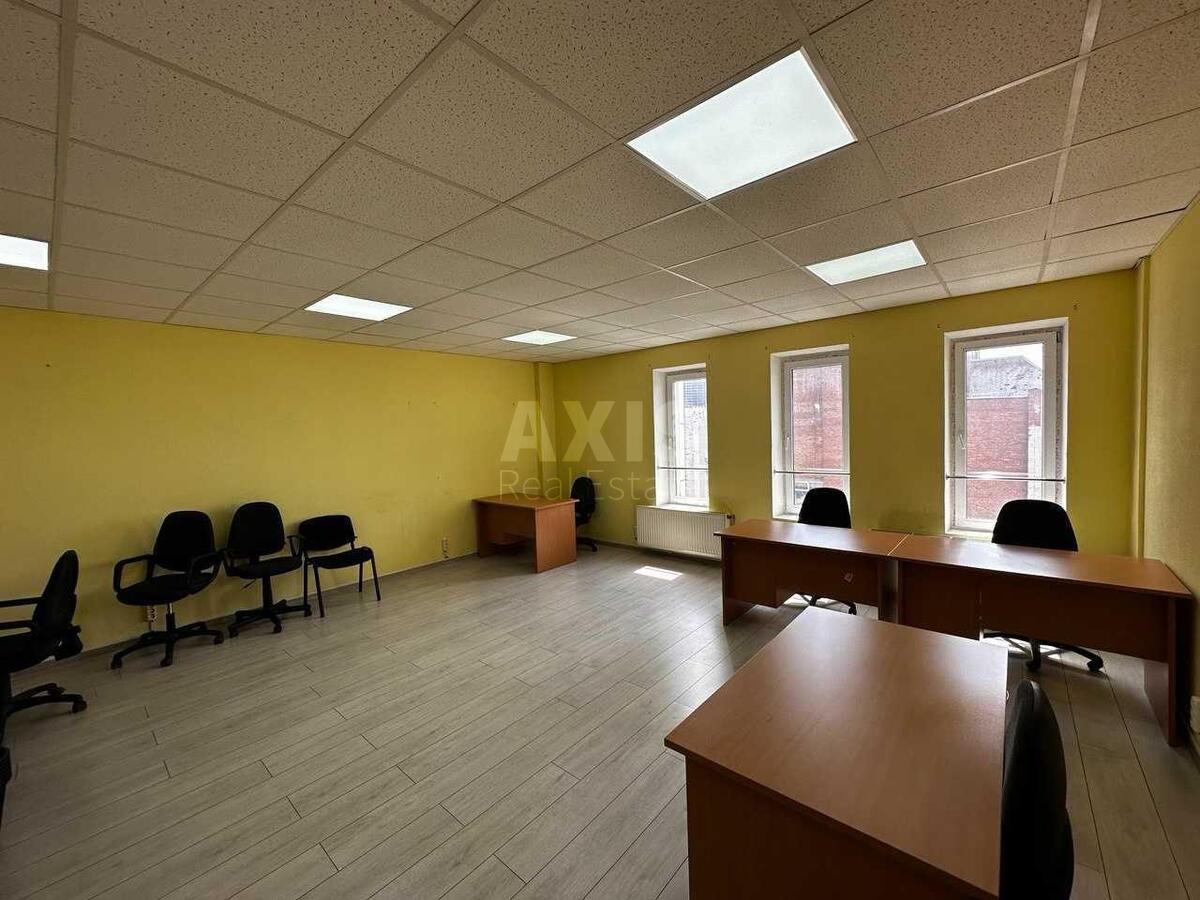 Офис ул. Антоновича 174, 36м21