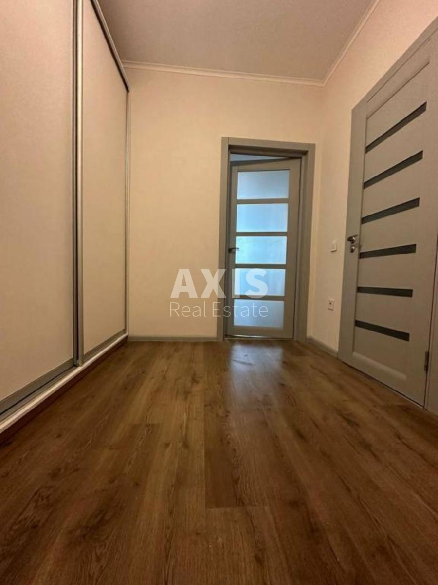 1k apartment vul. Sim'i' Kul'zhenkiv 371