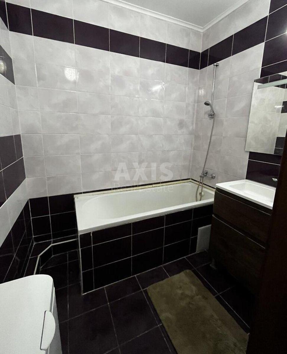 2k apartment pr-t Komarova Kosmonavta 467
