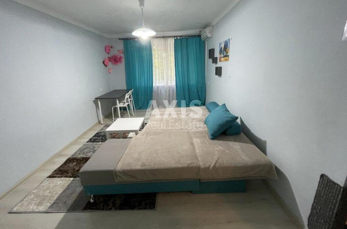 1k apartment vul. Bakyns'ka 37А1