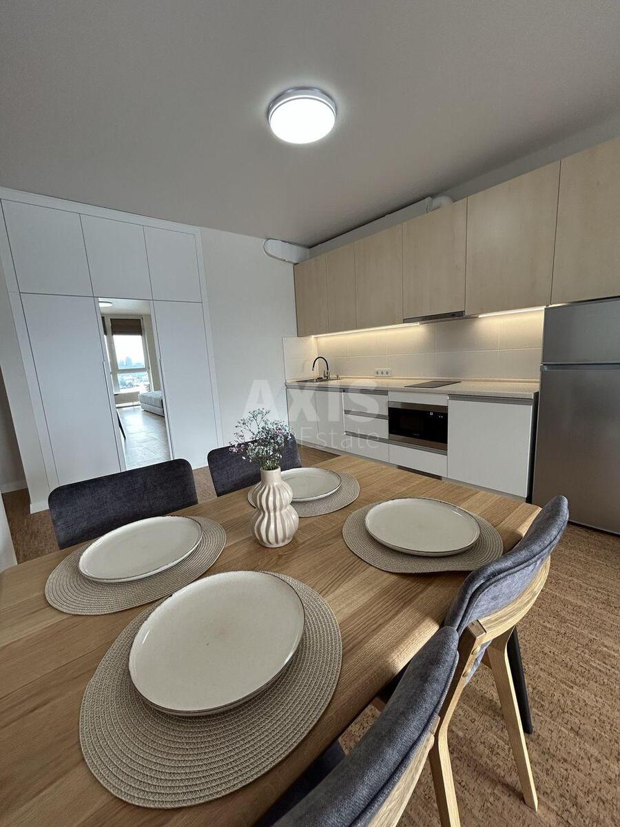 2k apartment nab. Dniprovs'ka 14