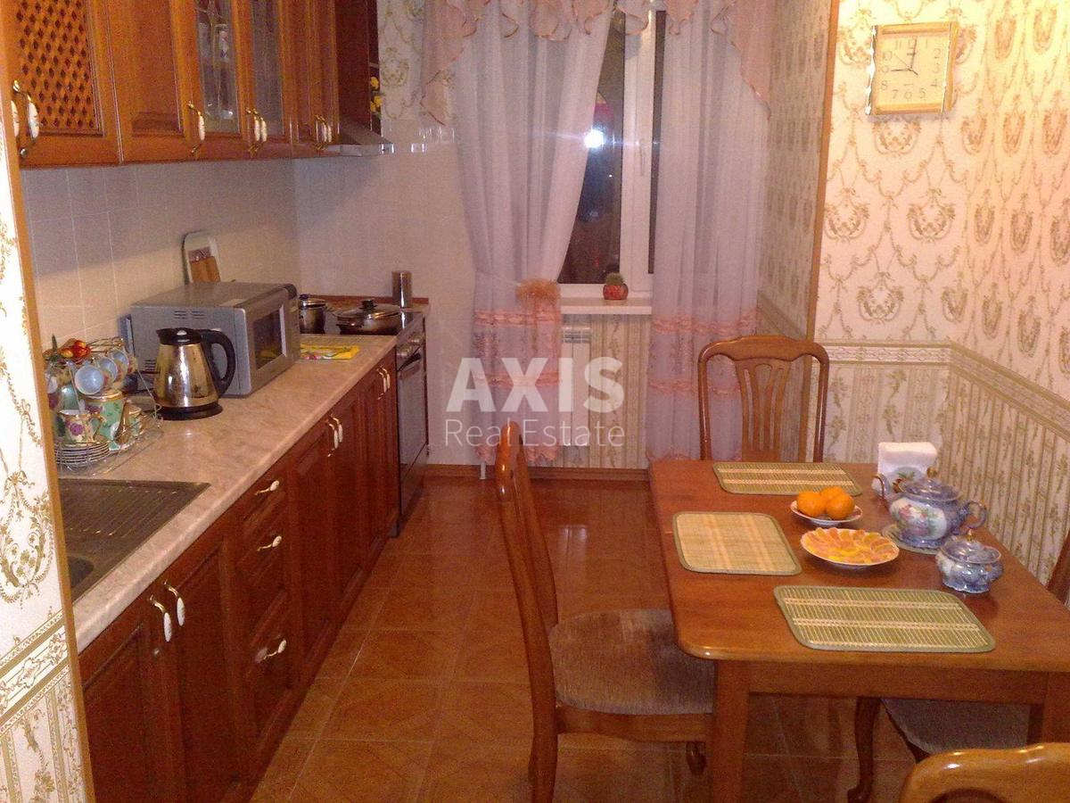 2k apartment vul. Degtjarivs'ka 15