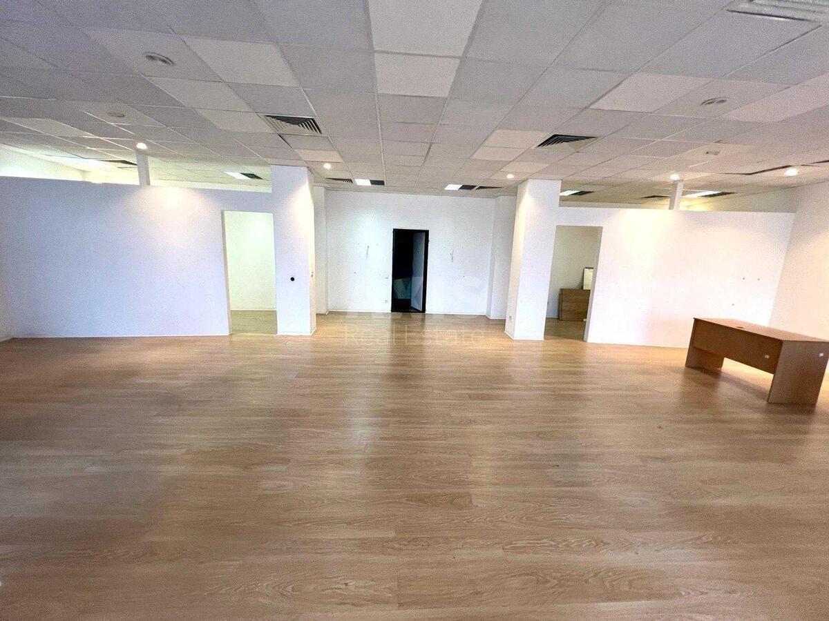 Office vul. Jevgena Konoval'cja 36Д, 140m2581080