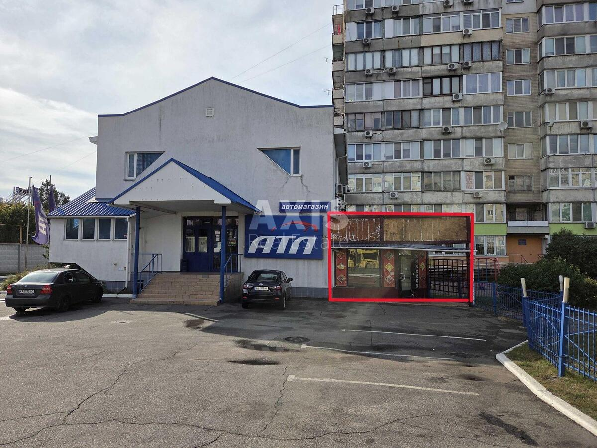 Офіс вул. Лугова 12, 378м2