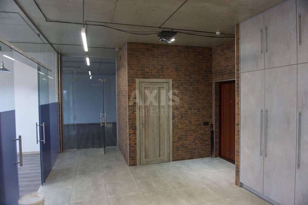 Office vul. Zhyljans'ka 68, 215m2575750