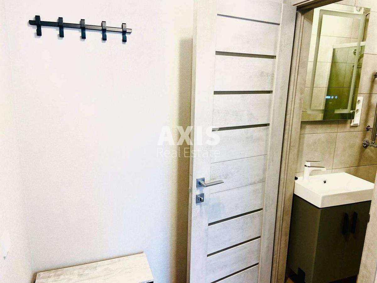 1k apartment vul. Rodyny Kristeriv 203