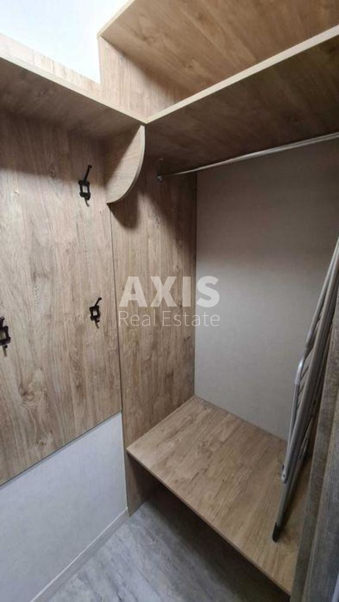 1k apartment vul. Myhajla Maksymovycha 28б4