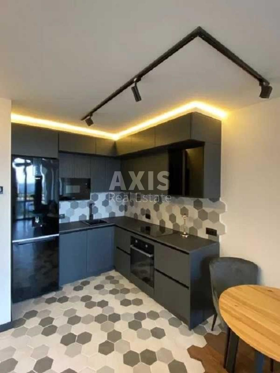 2k apartment nab. Dniprovs'ka 185