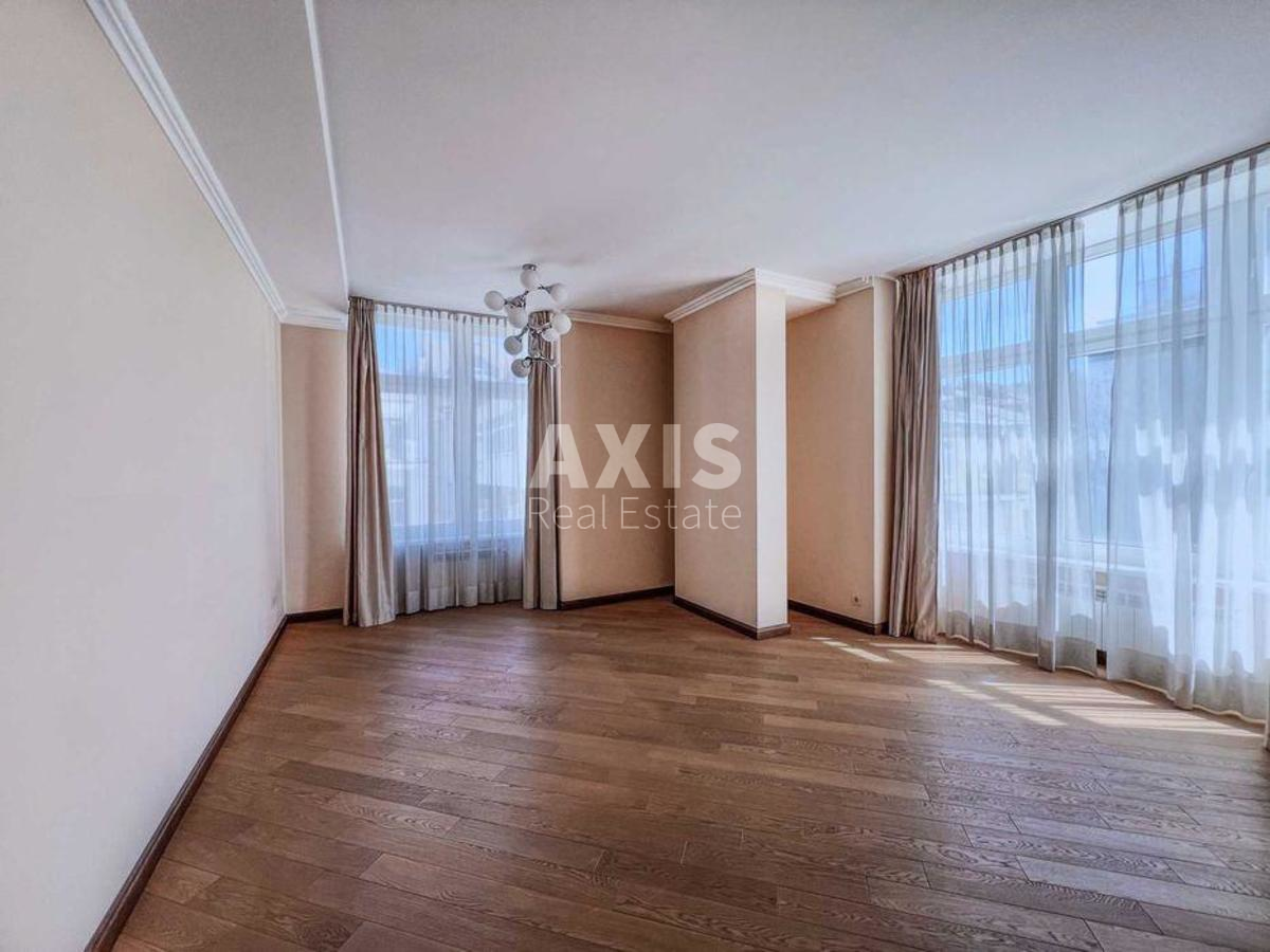 4к квартира ул. Назаровская 23а4