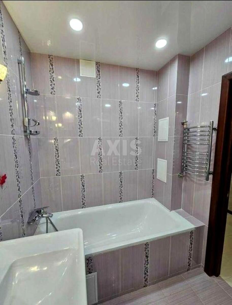 3k apartment vul. Puljuja Ivana 25938811