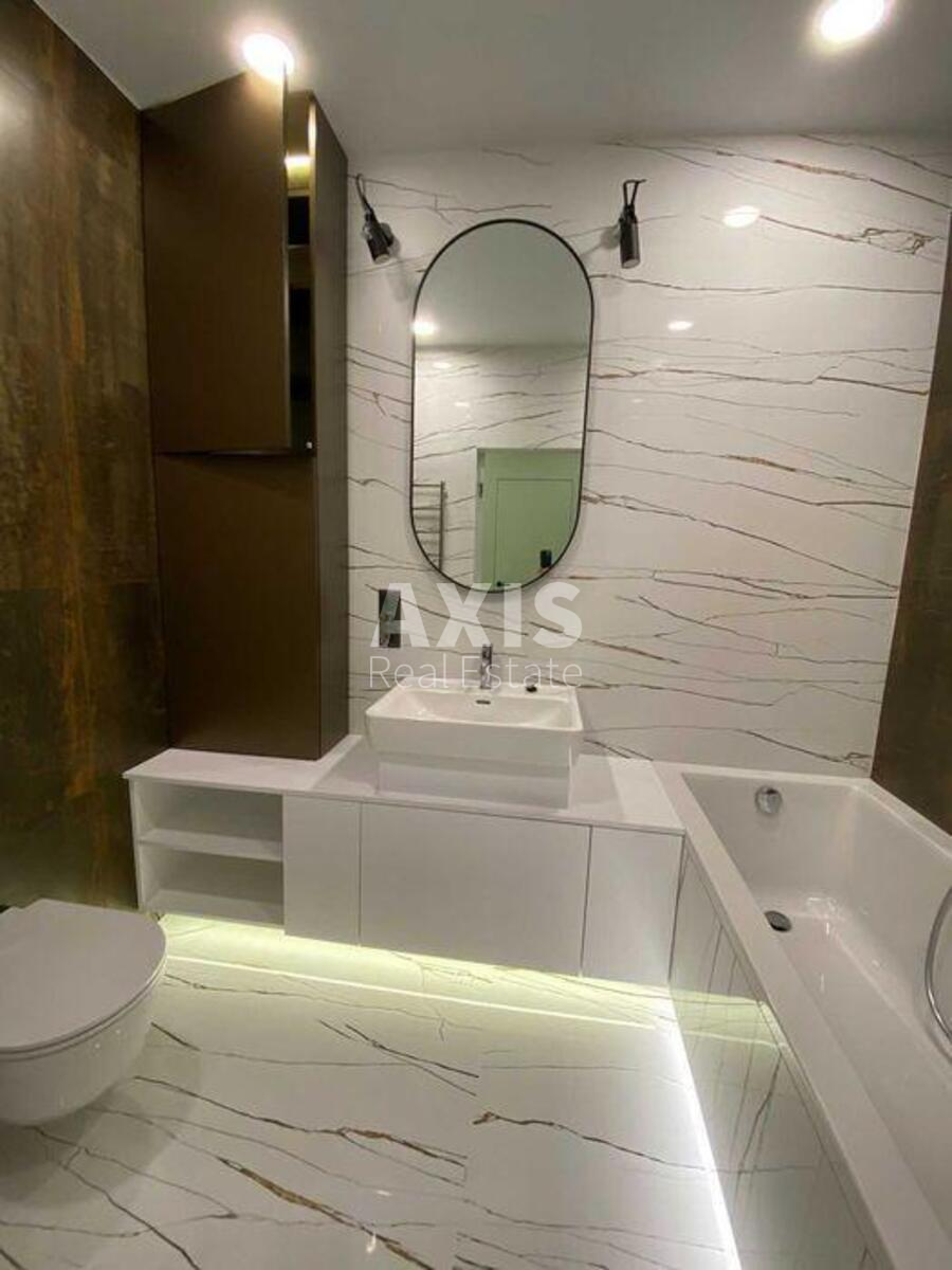 3k apartment vul. Malynovs'kogo Marshala 811