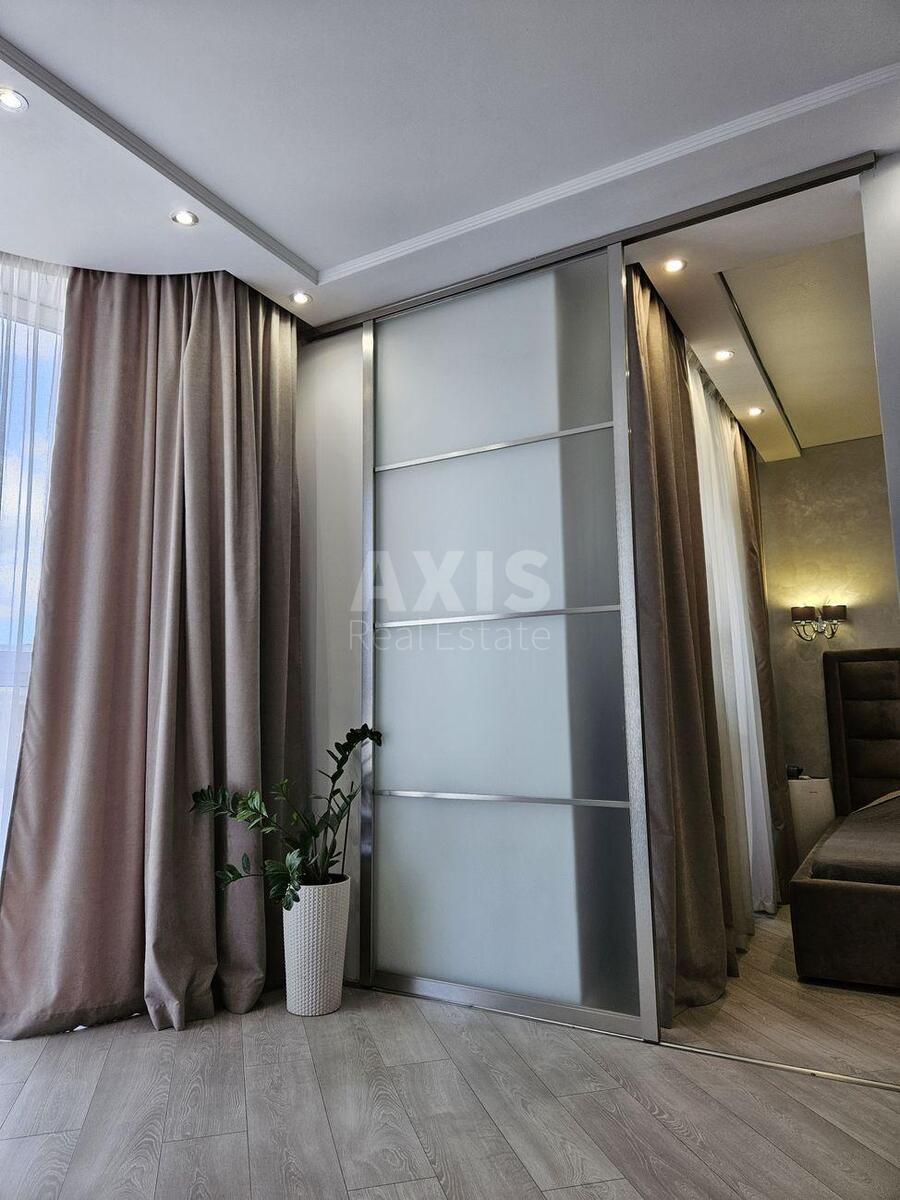 1k apartment vul. Dragomanova 21