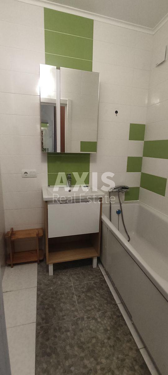 1k apartment vul. Revuc'kogo 425