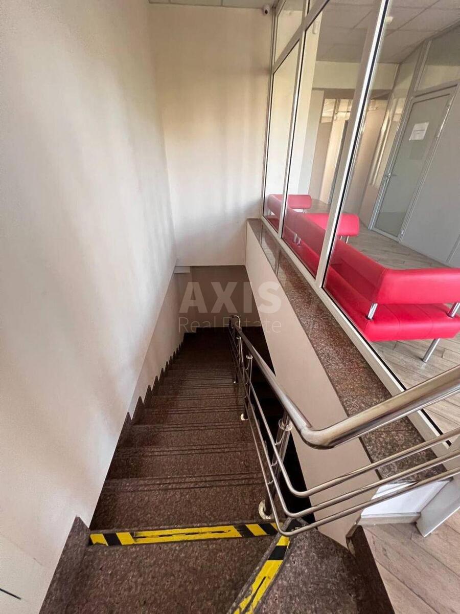 Office vul. Borychiv Tik 30, 350m26
