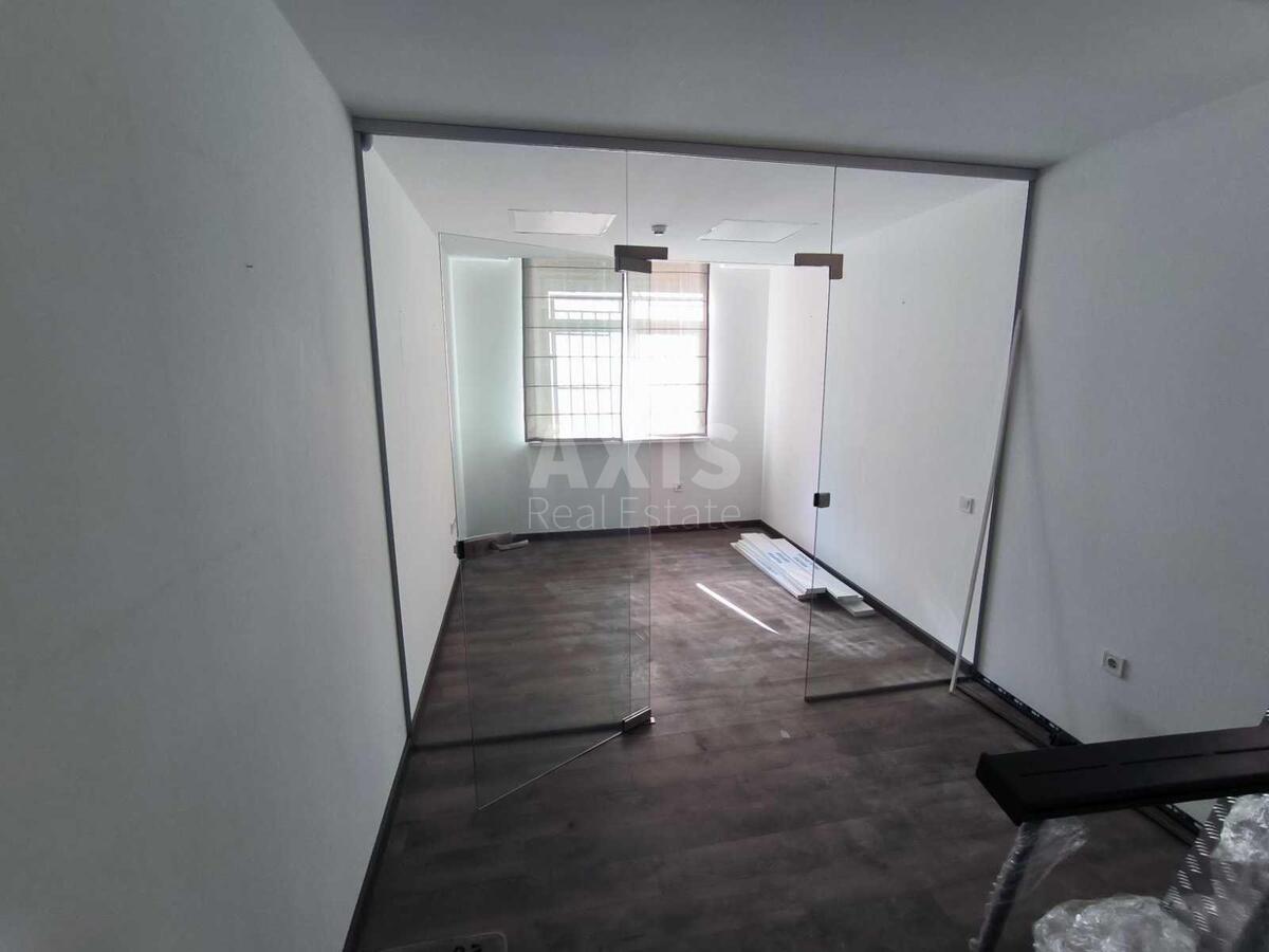 Trade object vul. Voskresens'ka 16, 25m2630021