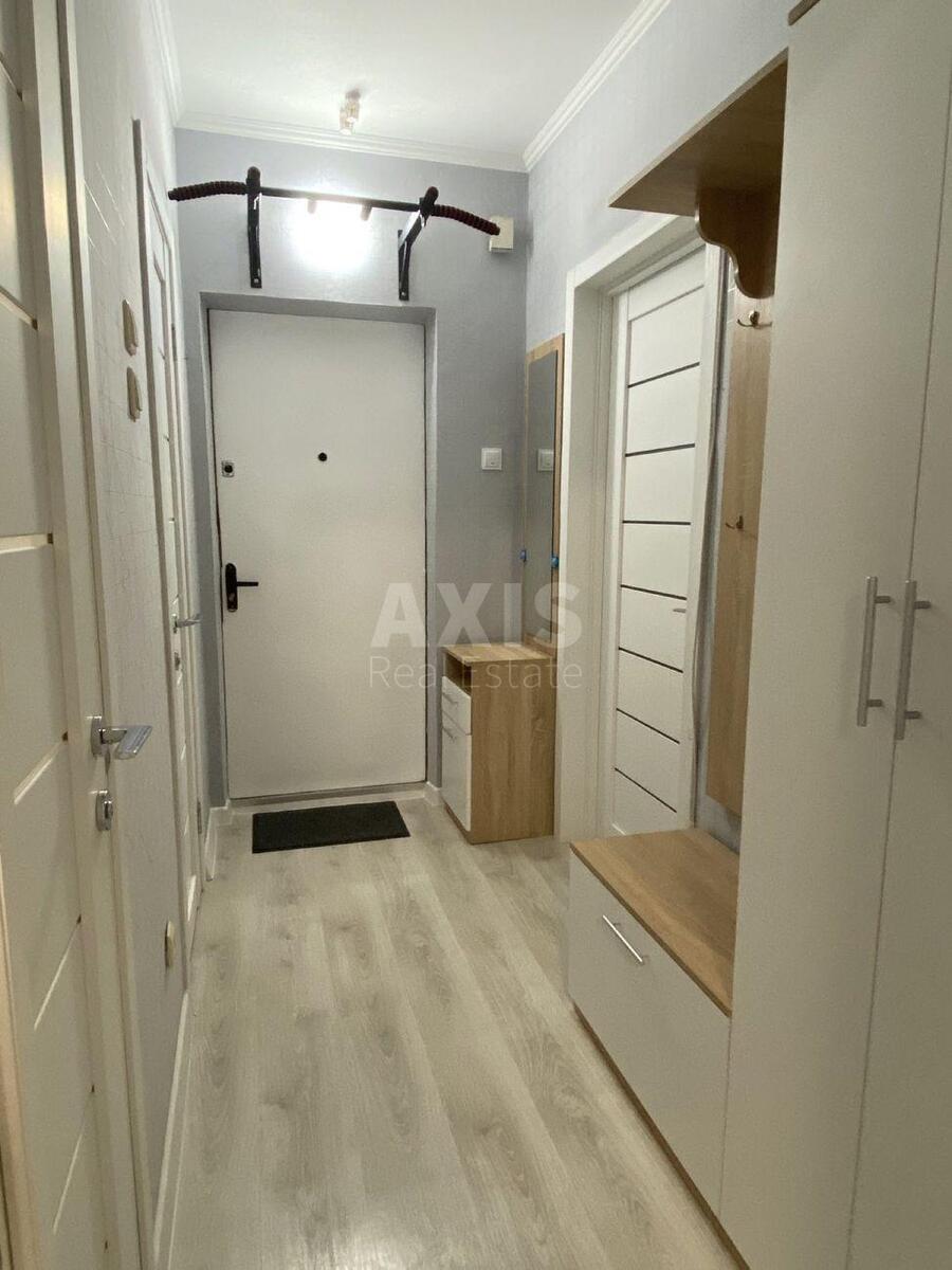 1k apartment vul. Urlivs'ka 96