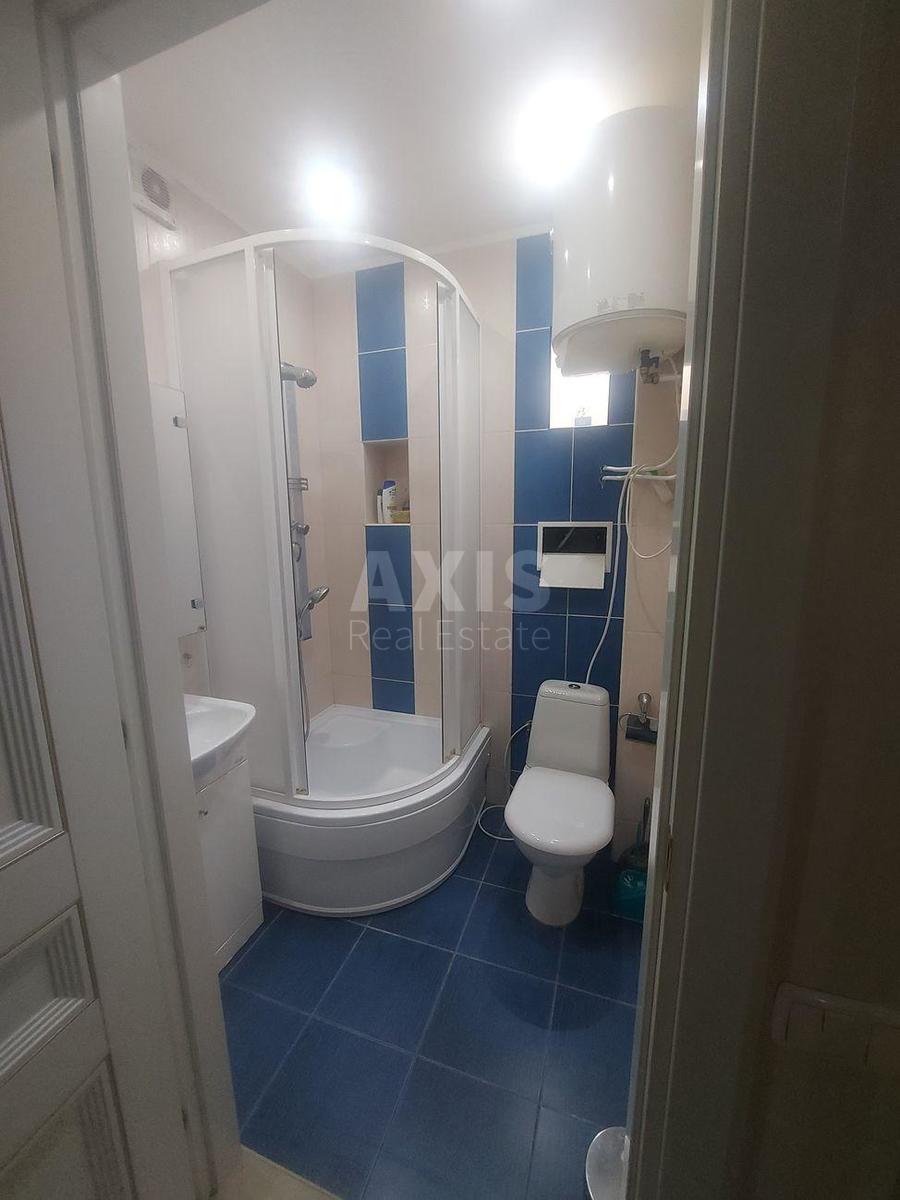 2k apartment vul. Chornovola V'jacheslava 207