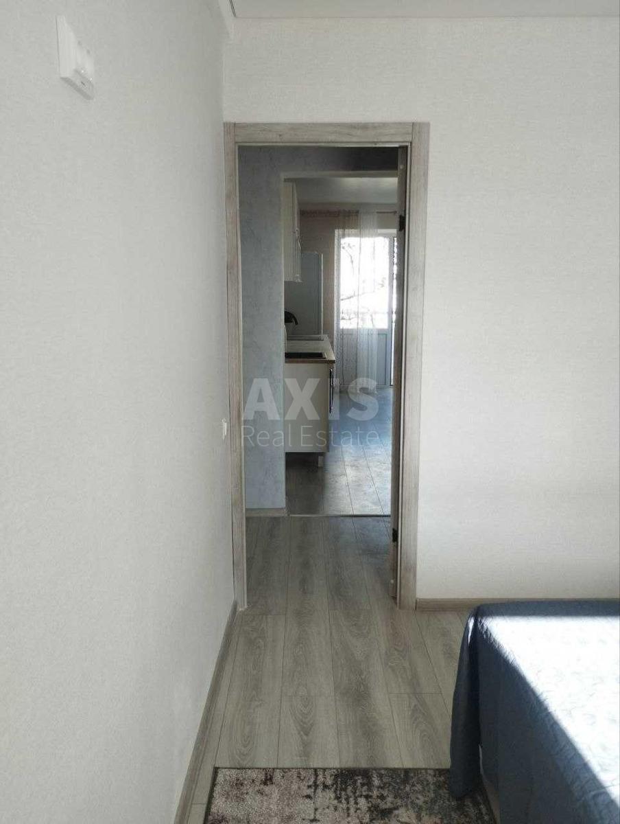 2k apartment bul. Rusanivs'kyj 52