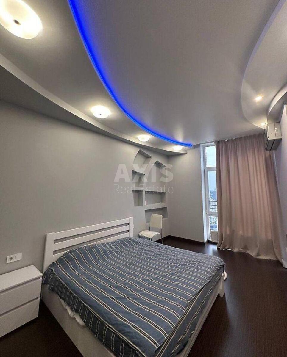 3к квартира ул. Евгения Коновальца 32В9