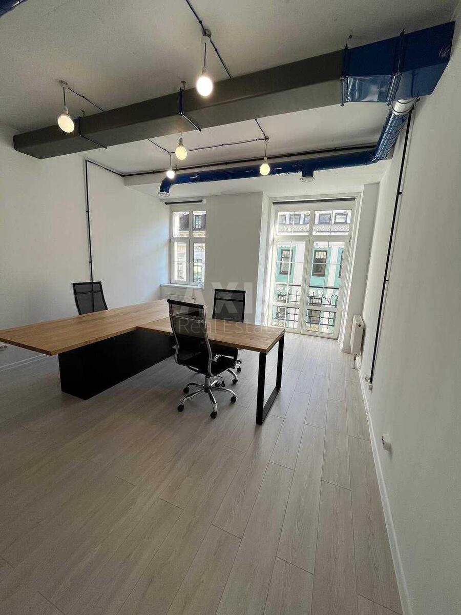 Office vul. Vozdvyzhens'ka 45, 175m260454