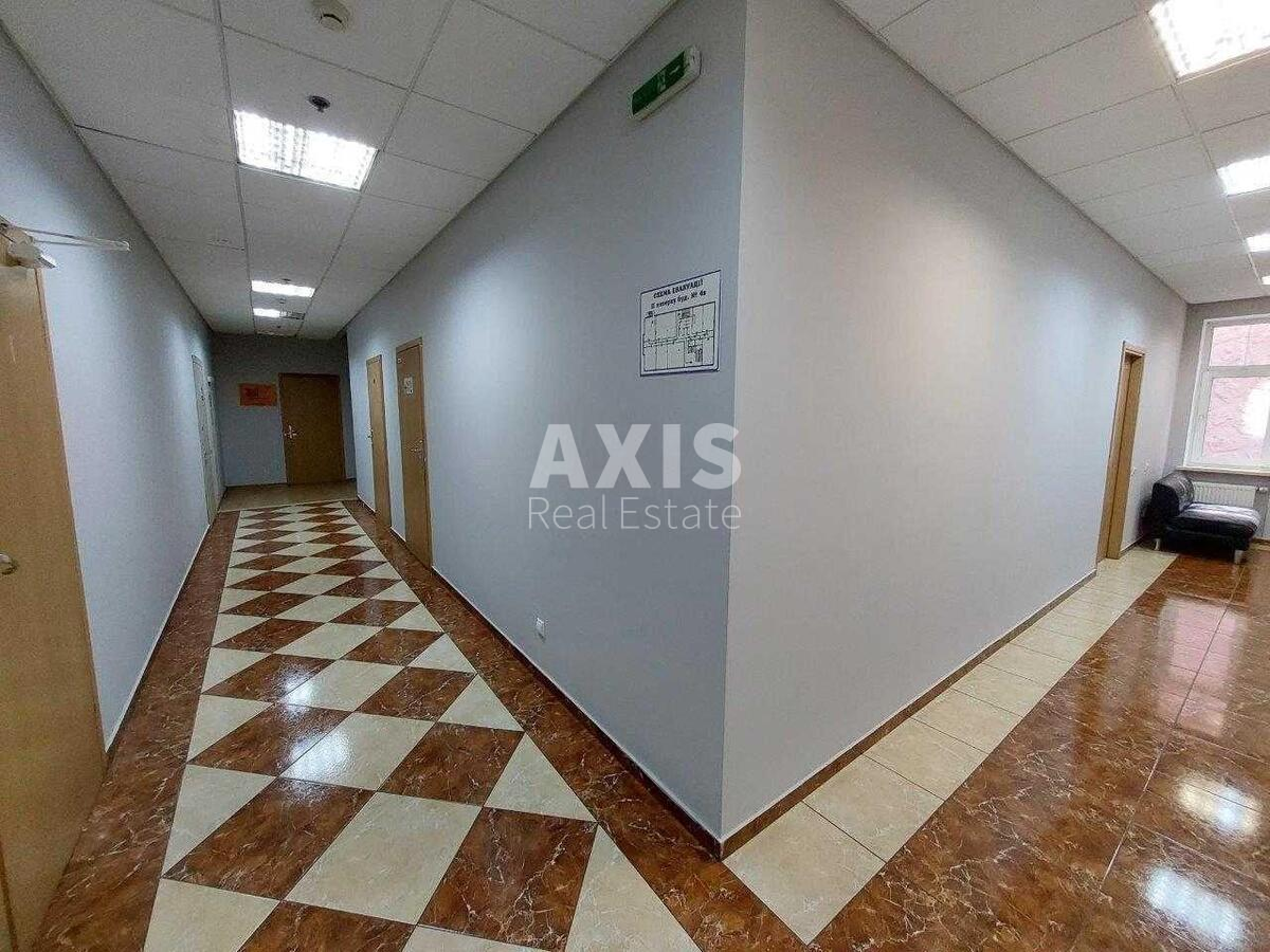 Office vul. Verhnij Val 10, 560m20