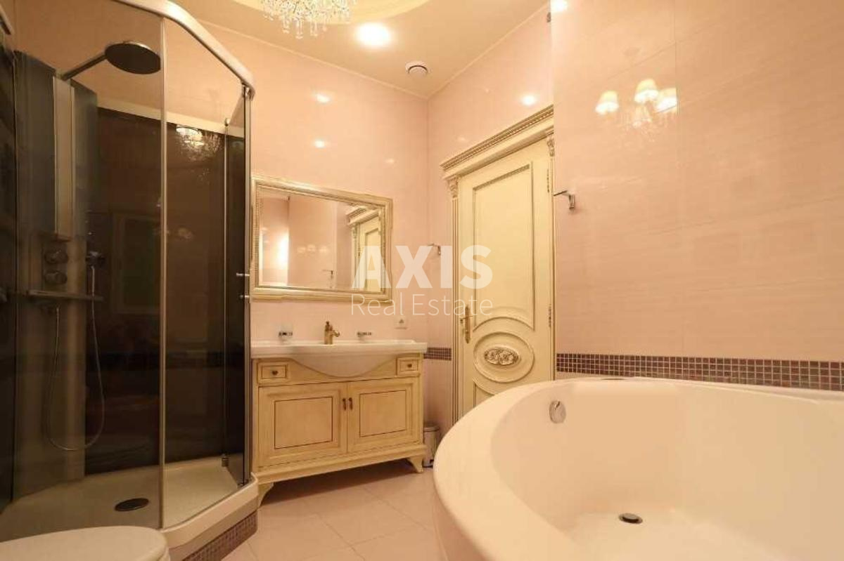 3k apartment vul. Staronavodnyc'ka 6Б7