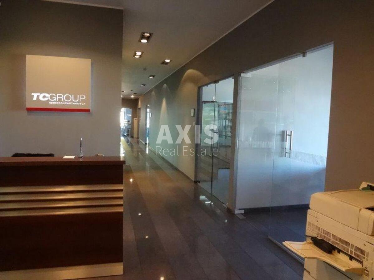 Office vul. Nyzhn'ojurkivs'ka 45А, 2300m2597536