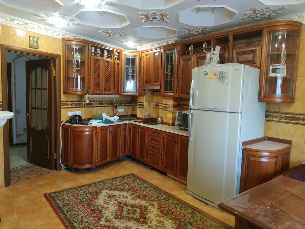 2k apartment vul. Nizhyns'ka 65