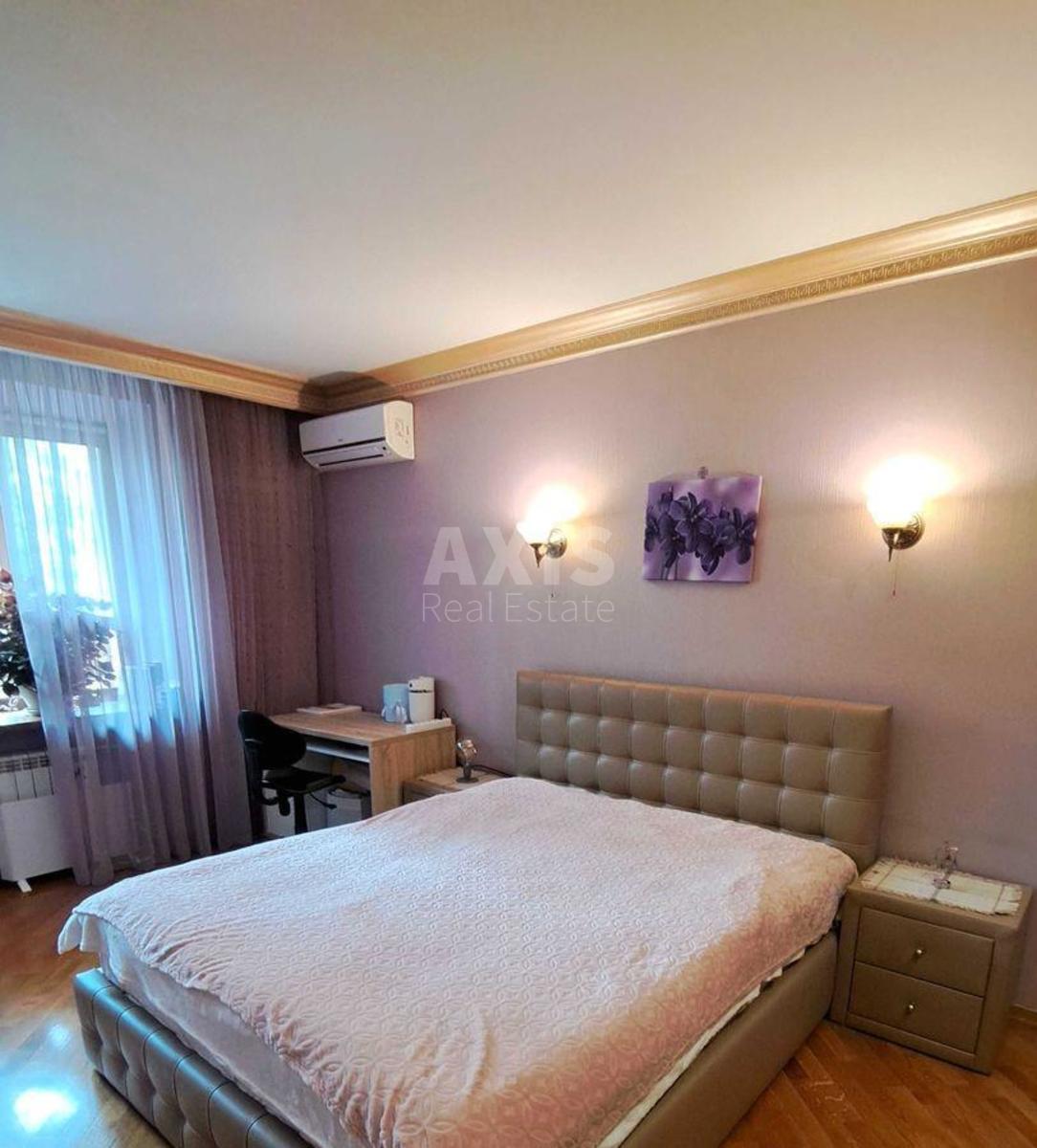 2k apartment vul. Shovkovychna 205