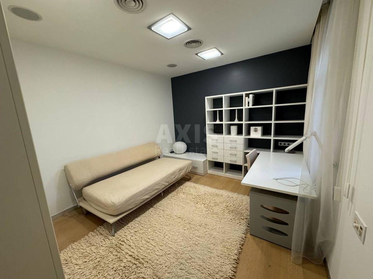 3к квартира ул. Назаровская 114