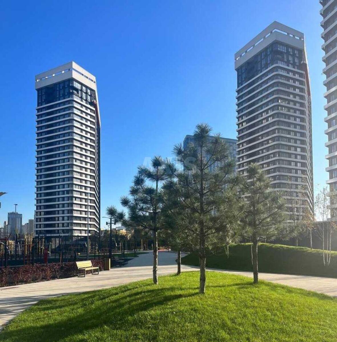 2k apartment nab. Dniprovs'ka 15