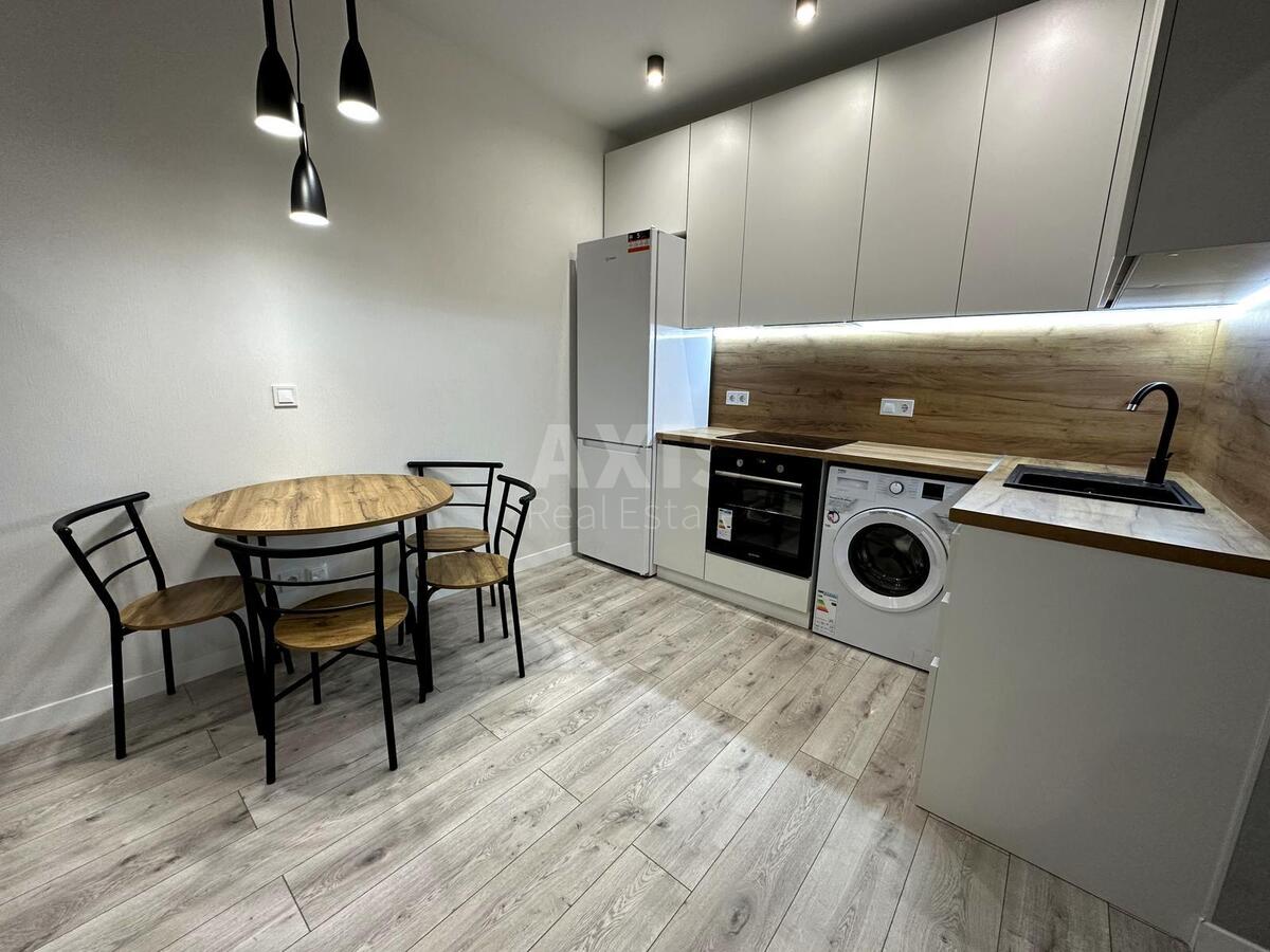 2k apartment vul. Myhajla Maksymovycha 26Г61022