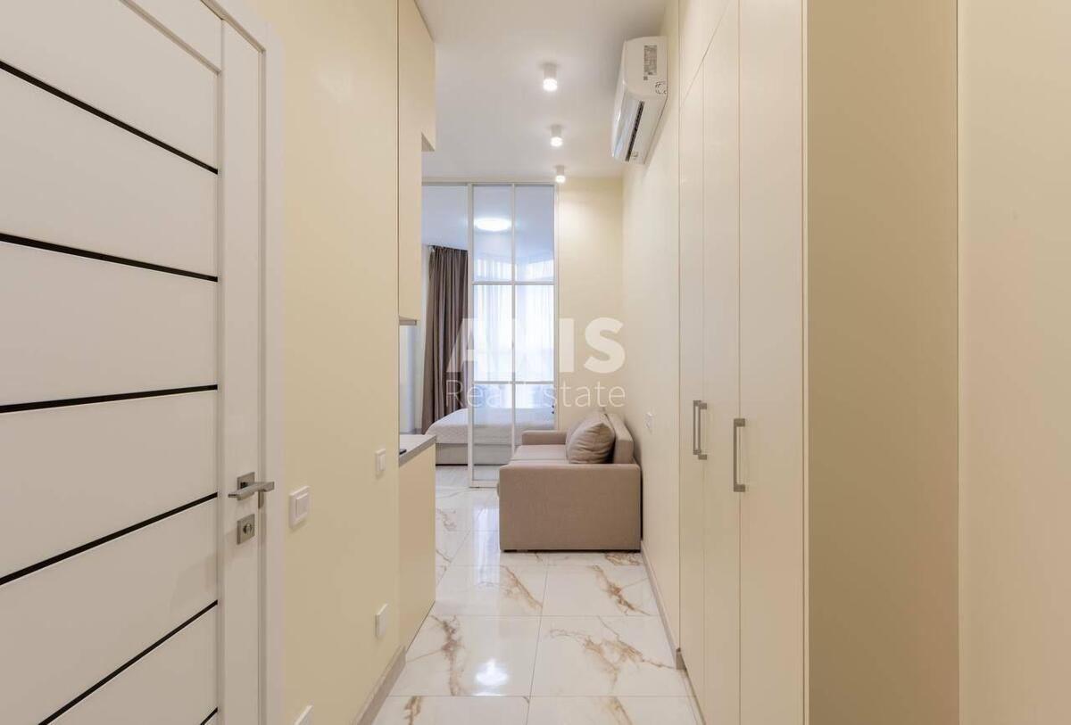 1k apartment vul. Dragomyrova Myhajla 14А19