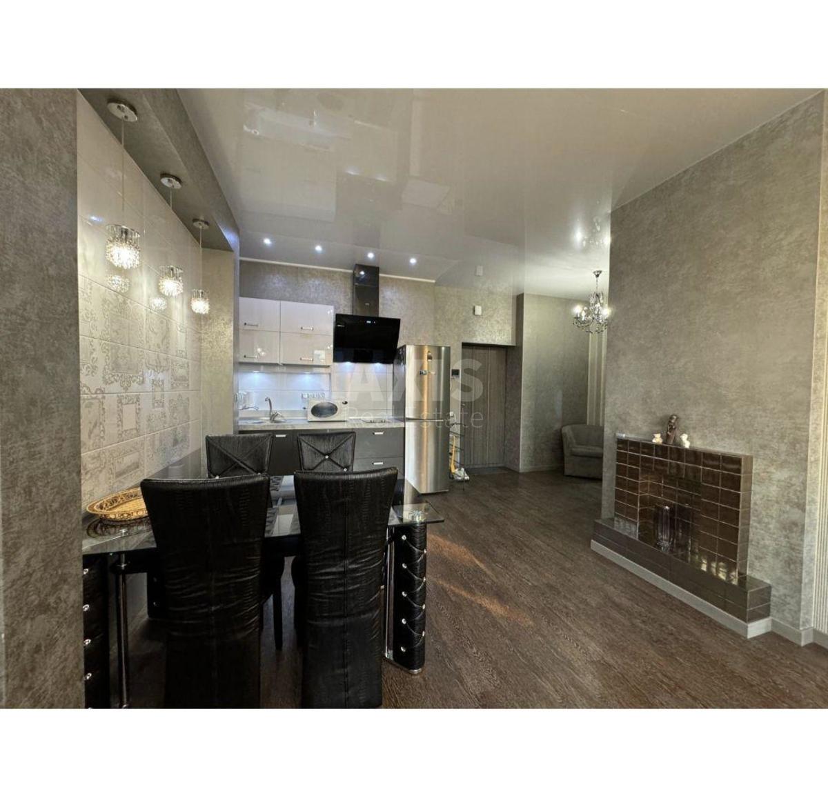 1k apartment nab. Dniprovs'ka 184