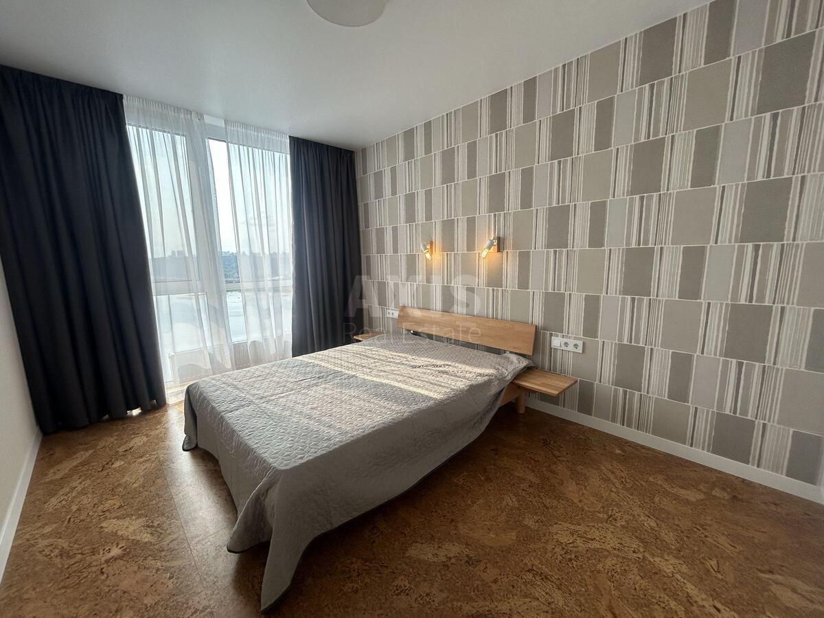 1k apartment nab. Dniprovs'ka 15Ж567104
