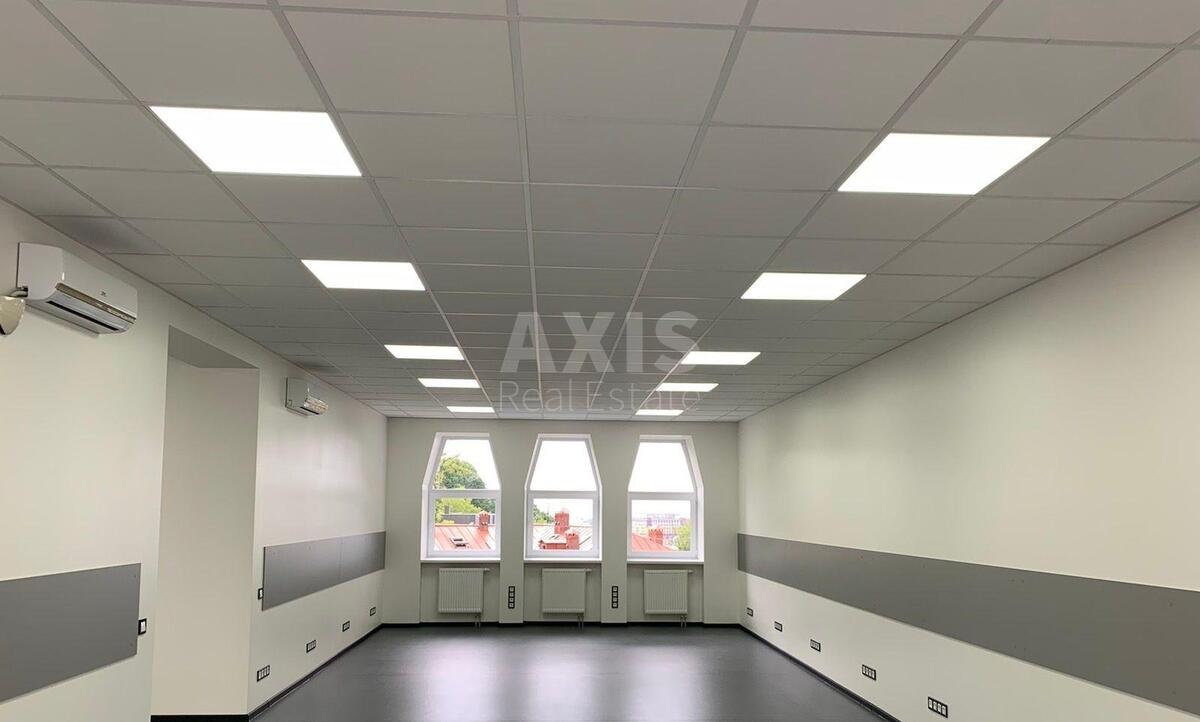 Office vul. Vozdvyzhens'ka 51А, 150m20