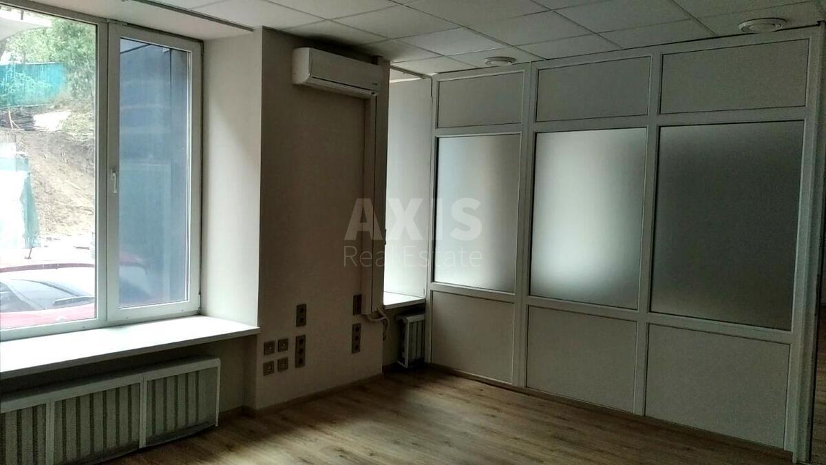 Office vul. Strutyns'kogo Sergija 8, 197m2603173