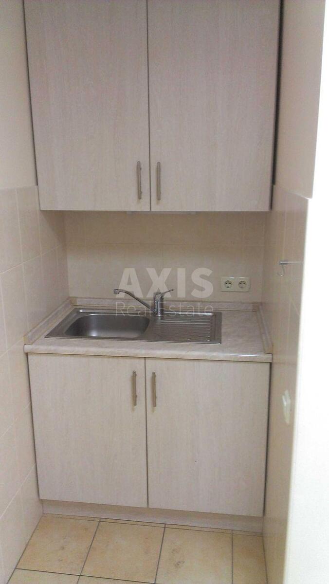 Office vul. Pochajnyns'ka 23, 74m23
