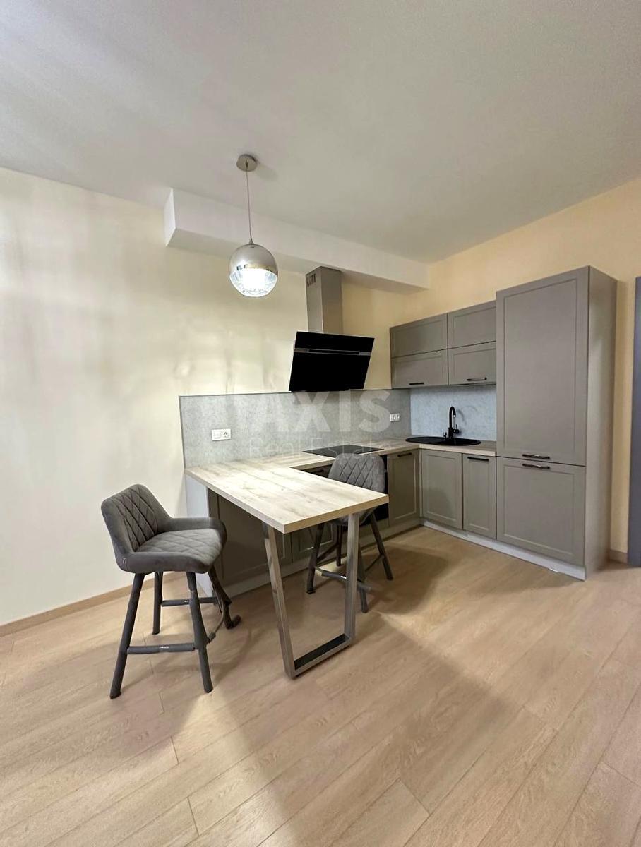 2k apartment vul. Shovkovychna 13/2