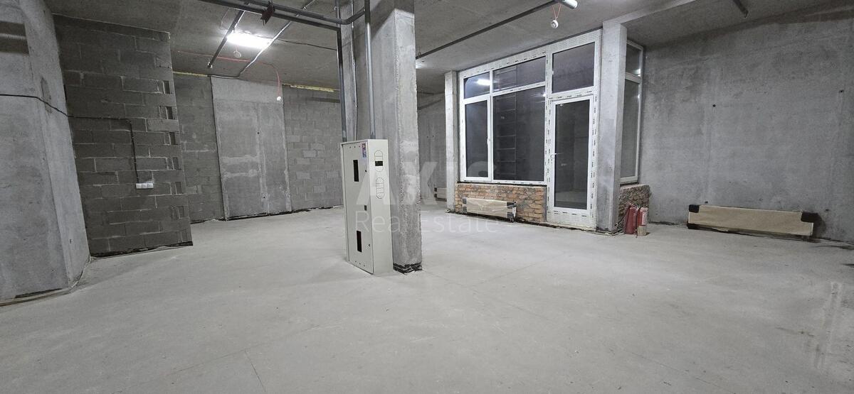 Service object vul. Oleksandra Olesja 10, 81m2596944
