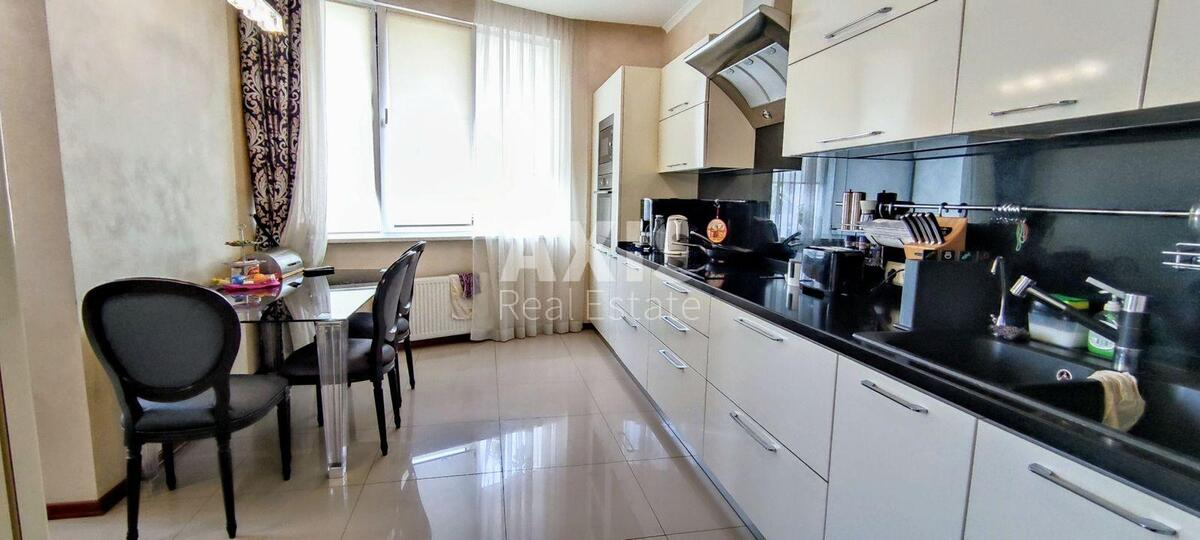 4k apartment vul. Barbjusa Anri 52/1