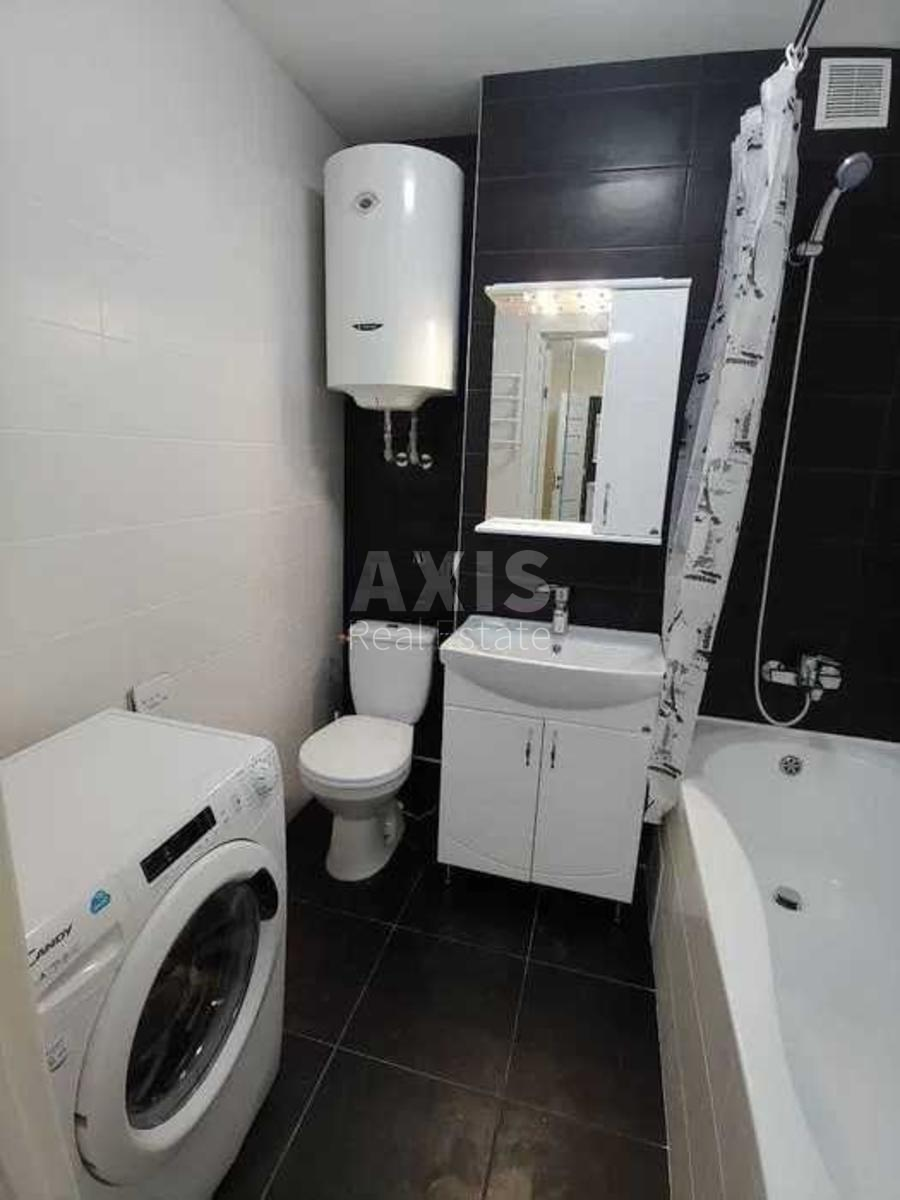 1k apartment pr-t Glushkova Akademika 9Б2