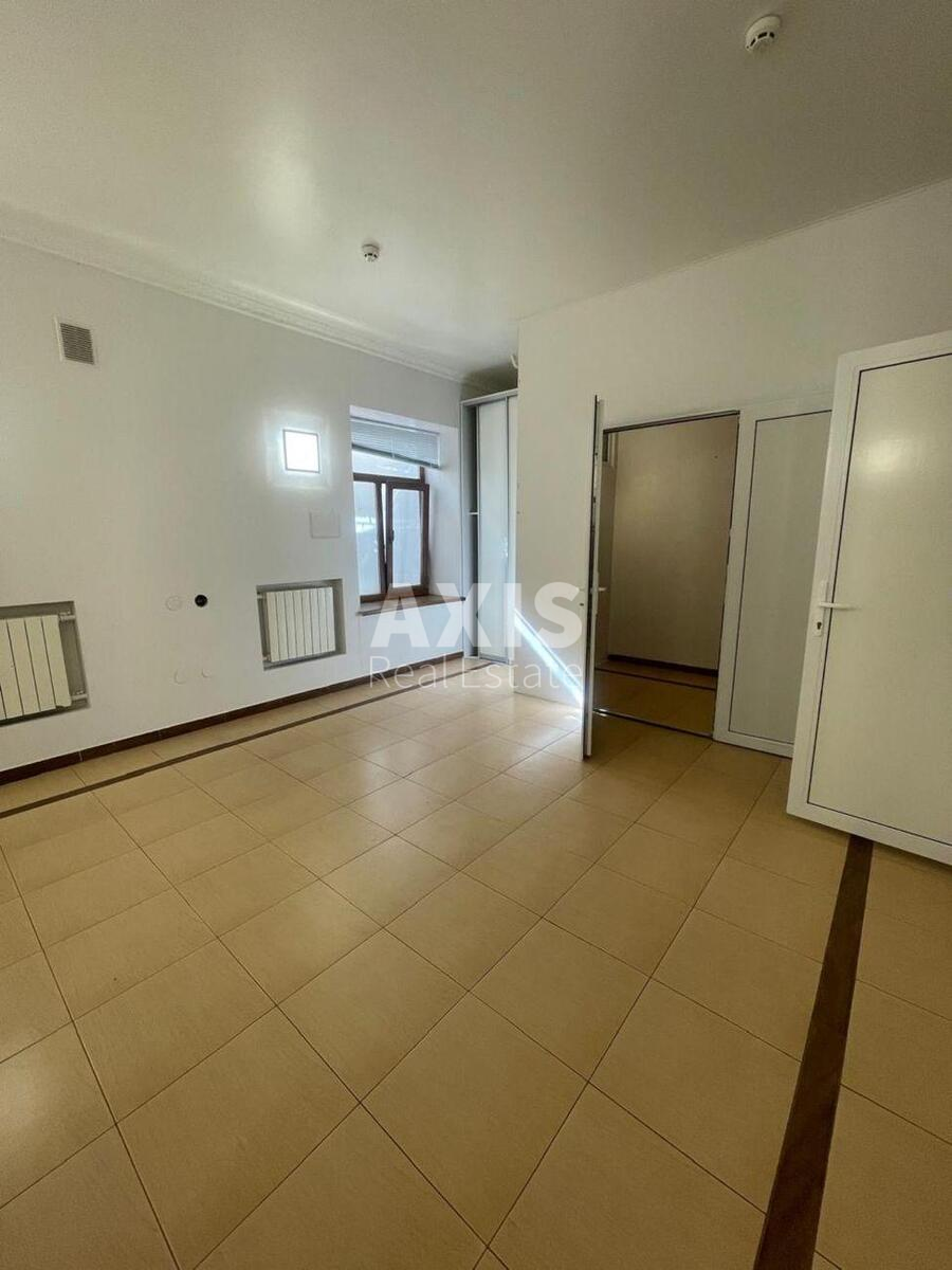 Trade object vul. Darvina 1, 165m25