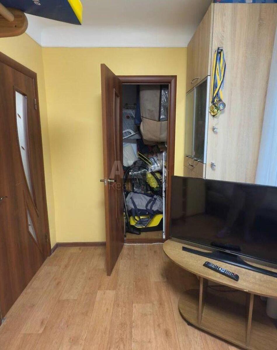 2к квартира ул. Кирилловская 115/16233210