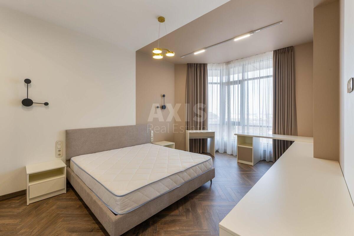 4k apartment vul. Strutyns'kogo Sergija 25812818