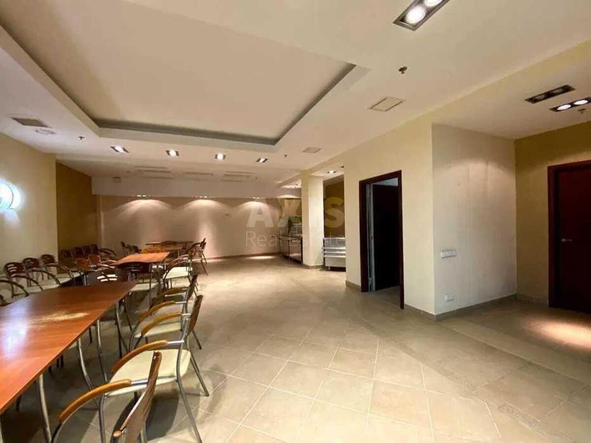 Trade object vul. Nemyrovycha-Danchenka 16, 2500m2572335