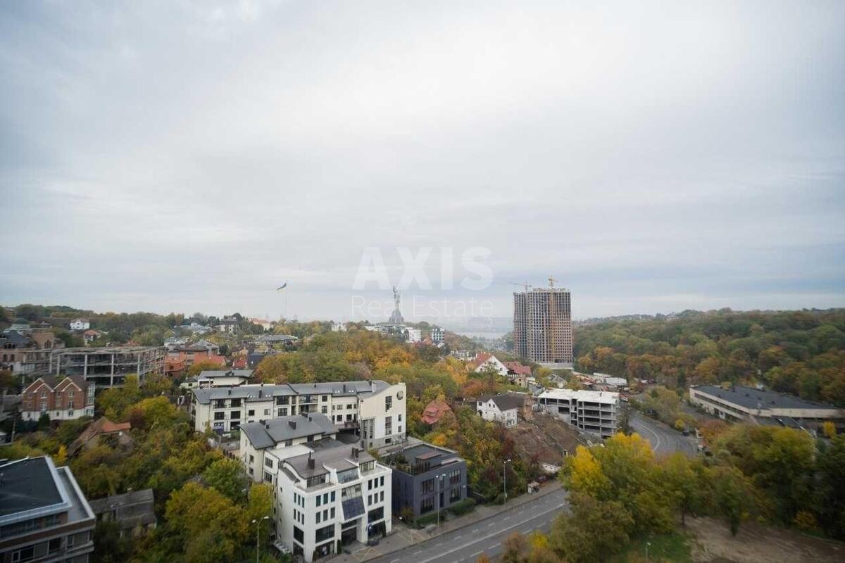 3k apartment vul. Staronavodnyc'ka 810